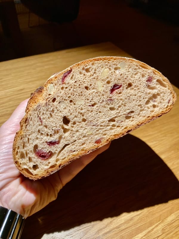 Cranberry-Cashew-Dinkel-Brot